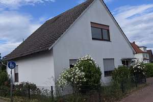 Charmantes Haus in ruhiger, naturnaher Lage – ideal für Handwerker & Visionäre – Am Muldedamm 8, 32549 Bad Oeynhausen – Vorschaubild 1