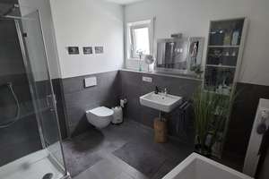 Modernes Einfamilienhaus mit hochwertiger Ausstattung, Wohnkeller und Garage  in attraktiver Lage – Die vollständige Adresse der Immobilie erhältst du vom Anbieter., 50859 Widdersdorf, Köln – Vorschaubild 9