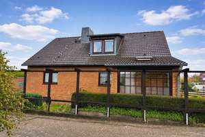 Ideal für Familien mit Platzbedarf! – Die vollständige Adresse der Immobilie erhältst du vom Anbieter., 38229 Gebhardshagen, Salzgitter – Vorschaubild 2
