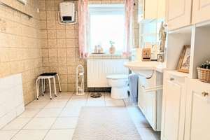 Ein- bis Zweifamilienhaus mit kleinem Garten + Doppelgarage + Nebengebäuden! – Die vollständige Adresse der Immobilie erhältst du vom Anbieter., 91257 Pegnitz – Vorschaubild 14