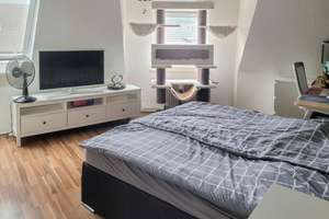 Solide Investition mit Zukunft – Gepflegte Dachgeschosswohnung in familienfreundlicher Lage – 45307 Kray, Essen – Vorschaubild 1