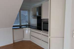 Helle 3,5-Zimmer Dachgeschosswohnung in Wettstetten