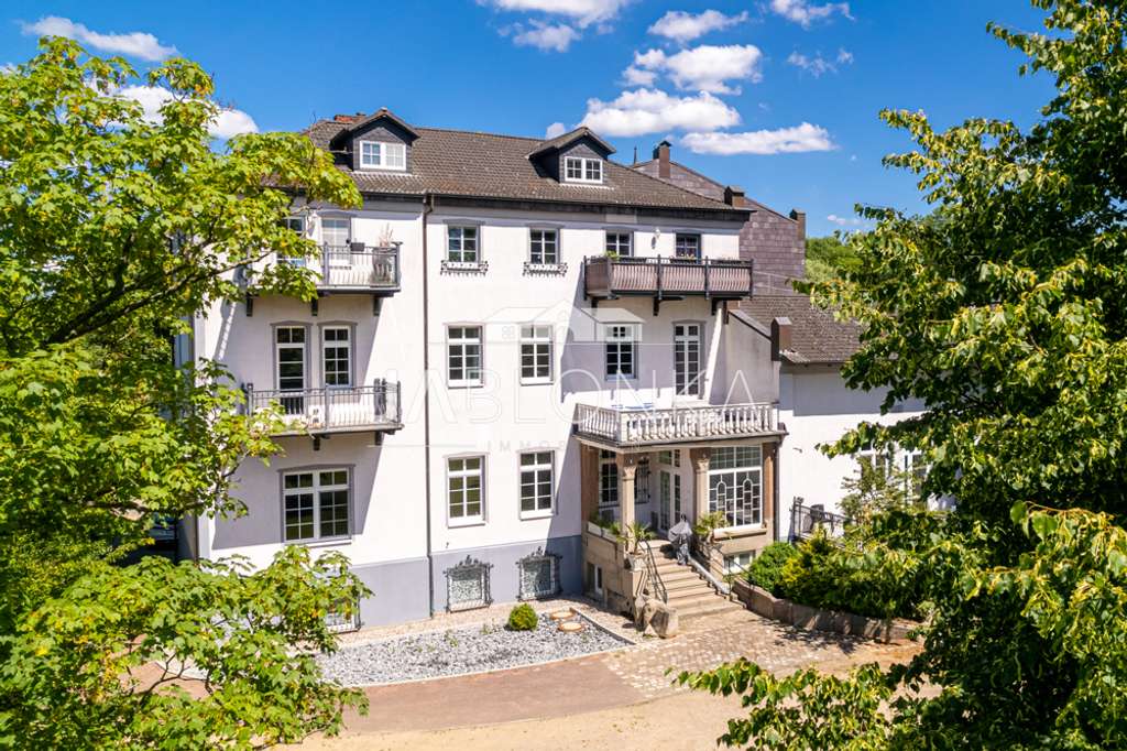 Immobilie in Zarrentin am Schaalsee - Maisonette-Traum auf Schloss Neuhof - Courtagefrei für Käufer - Bild 0
