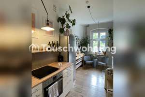 Tauschwohnung: 2-Zimmer-Altbau mit Balkon gg. größer