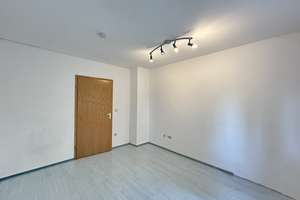 Charmante Doppelhaushälfte mit Einliegerwohnung und Terrasse – Die vollständige Adresse der Immobilie erhältst du vom Anbieter., 97828 Marktheidenfeld – Vorschaubild 15