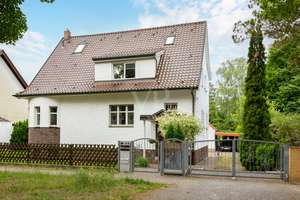 Stilvolle Villa mit historischem Charme in Berlin-Hermsdorf – Die vollständige Adresse der Immobilie erhältst du vom Anbieter., 13467 Hermsdorf, Berlin – Vorschaubild 3