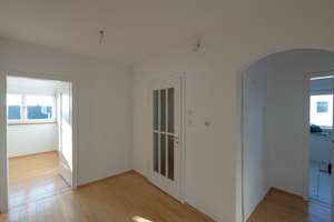 Sonnenberg-Juwel: Helle 3-Zimmer-Dachgeschoss-Wohnung mit Gartenflair – Die vollständige Adresse der Immobilie erhältst du vom Anbieter., 70597 Sonnenberg, Stuttgart – Vorschaubild 7