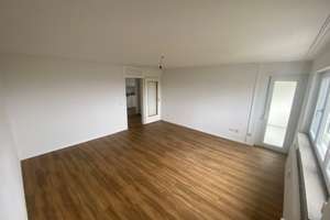 Helle renovierte 2-Zimmer-Wohnung mit Südbalkon & Fernblick – Dessauer Straße 65, 70376 Hallschlag, Stuttgart – Vorschaubild 4