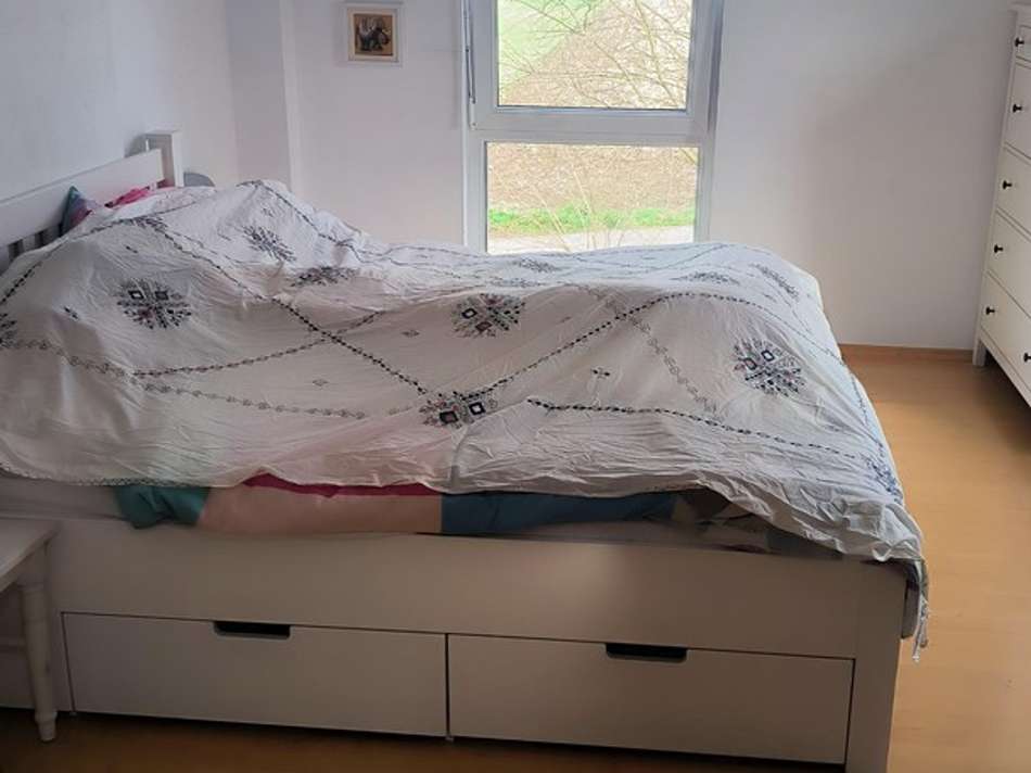 Schlafzimmer 1