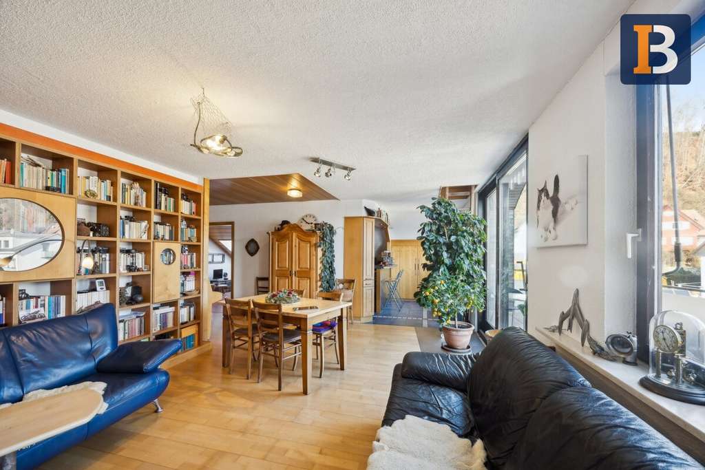 Immobilie in Schwörstadt - Großzügige 4-Zimmer-Wohnung mit Balkon in zentraler Lage! - Bild 0