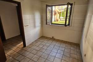 Schönes Reihenmittelhaus mit Garage in zentraler Wohnlage! – Sudetenweg 13-1, 71364 Winnenden – Vorschaubild 3