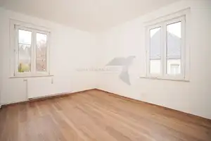 Charmante 3-Raum-Wohnung mit Balkon und lichtdurchflutetem Tageslichtbad in Chemnitz-Ebersdorf – Erich-Steinfurth-Straße 19, 9131 Chemnitz – Vorschaubild 5