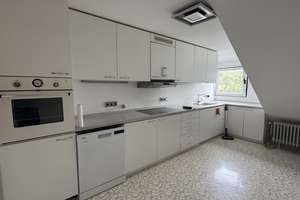 Geräumige Dachgeschosswohnung mit stilvoller Dachterrasse in Solingen-Gräfrath. – Die vollständige Adresse der Immobilie erhältst du vom Anbieter., 42653 Gräfrath, Solingen – Vorschaubild 11
