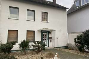 Erstbezug nach Sanierung: freundliche 3-Zimmer-Dachgeschosswohnung in Bochum – Am Geraden Weg 12, 44805 Gerthe, Bochum – Vorschaubild 2