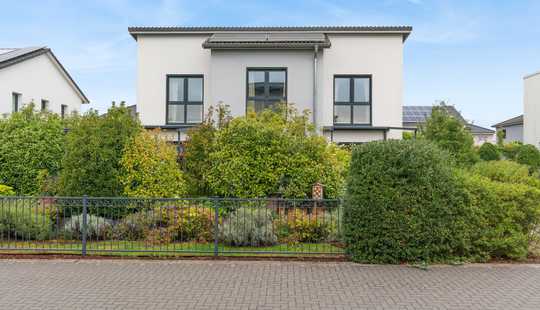 Bild von Modernes Passivhaus mit Gartenidylle – Familienwohnen im Zero:E Park Hannover