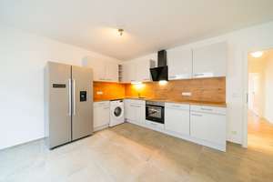 Große 5-RW*WG geeignet* EBK* 2 Bäder mit Dusche und WC* Balkon* Fahrstuhl* zentrale Lage* Top* – Schäferstraße 64, 1067 Friedrichstadt, Dresden – Vorschaubild 9