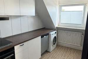 Schöne helle DG-Whg. in ruhigem 6-Familienhaus in Dbg-Huckingen – Die vollständige Adresse der Immobilie erhältst du vom Anbieter., 47259 Huckingen, Duisburg – Vorschaubild 5