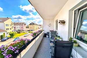 Bezugsfreie und großzügige 4-Zimmer-Wohnung in familienfreundlicher Lage von Opladen! – Leverkusen – Vorschaubild 1