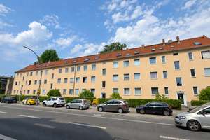 Bezugsfreie 2-Zimmer-Dachgeschosswohnung mit Charme und Gestaltungspotenzial