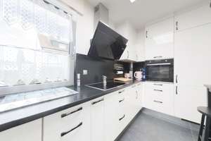 Exklusive Erdgeschosswohnung mit 
PRIVATEM GARTEN, POOL & beheizbarem
WINTERGARTEN – 63263 Neu-Isenburg – Vorschaubild 6