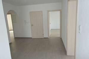 Großzügige renovierte 4-Zimmer-Wohnung mit 2 Balkonen in ruhiger Lage von Heilbronn – 74074 Heilbronn, Heilbronn – Vorschaubild 9