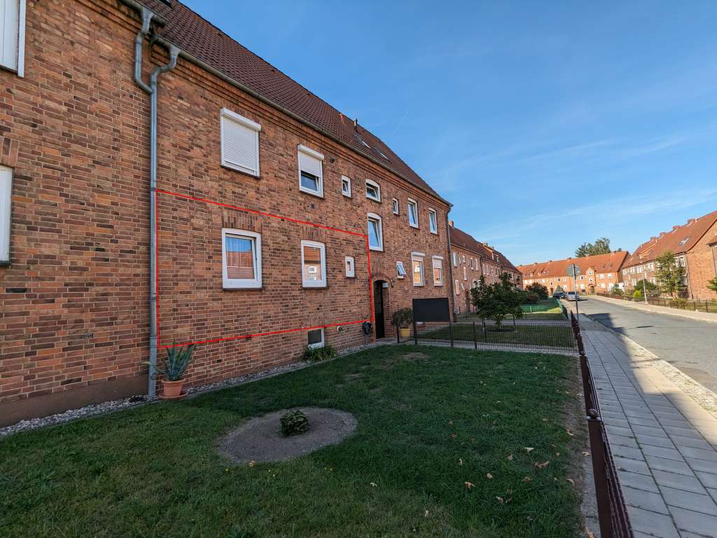 Immobilie in Neustrelitz - 3-Zimmer Erdgeschosswohnung mit Garten und Garage in Neustrelitz - Bild 0