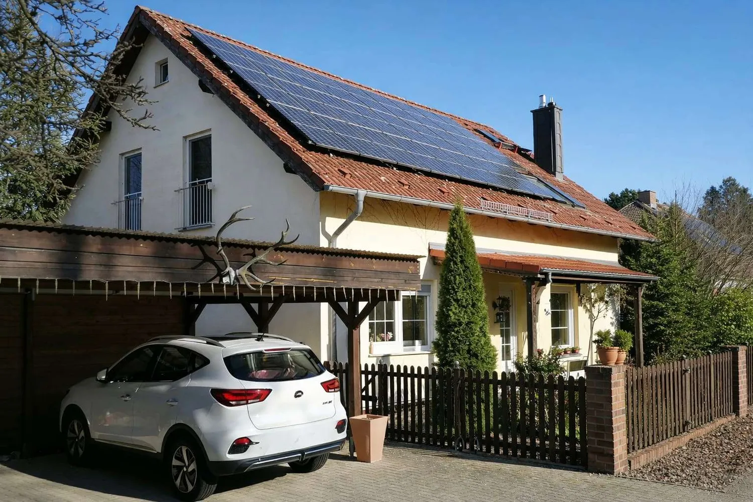 ✨Reichlich Platz zum Wohnen und/oder Vermieten!✨ Haus mit Einliegerwohnung, Oder Spree Kreis – Bild 1