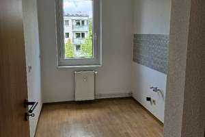 Schicke 3-RW  mit Balkon – Kloßstraße 12, 4249 Großzschocher, Leipzig – Vorschaubild 4