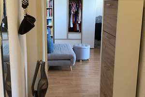 Grünes Niendorf - 1-Zi.-Singlewohnung mit Loggia, Einbauküche und Vollbad – König-Heinrich-Weg 9a, 22459 Niendorf, Hamburg – Vorschaubild 2
