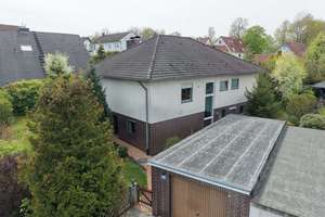 Charmant & großzügiges Einfamilienhaus mit ansprechendem Grundstück! – Die vollständige Adresse der Immobilie erhältst du vom Anbieter., 96484 Meeder – Vorschaubild 1
