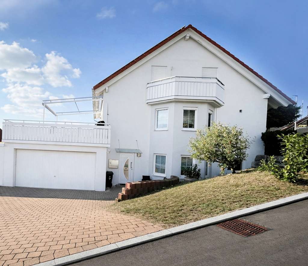 Immobilie in Aichelberg - freist. Einfamilienhaus mit Einliegerwohnung &  Doppelgarage – Panoramablick Aichelberg - Bild 0