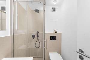 Erstbezug nach Kernsanierung vom Architekten | Loggia + EBK | provisionsfrei – Die vollständige Adresse der Immobilie erhältst du vom Anbieter., 81673 Josephsburg, München – Vorschaubild 7