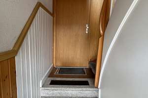 +OF-Bürgel+ Alter Ortskern+ 2-3 FH Altbau auf kl. Grundstück, Doppelgarage und Laube – 63075 Bürgel, Offenbach am Main – Vorschaubild 5