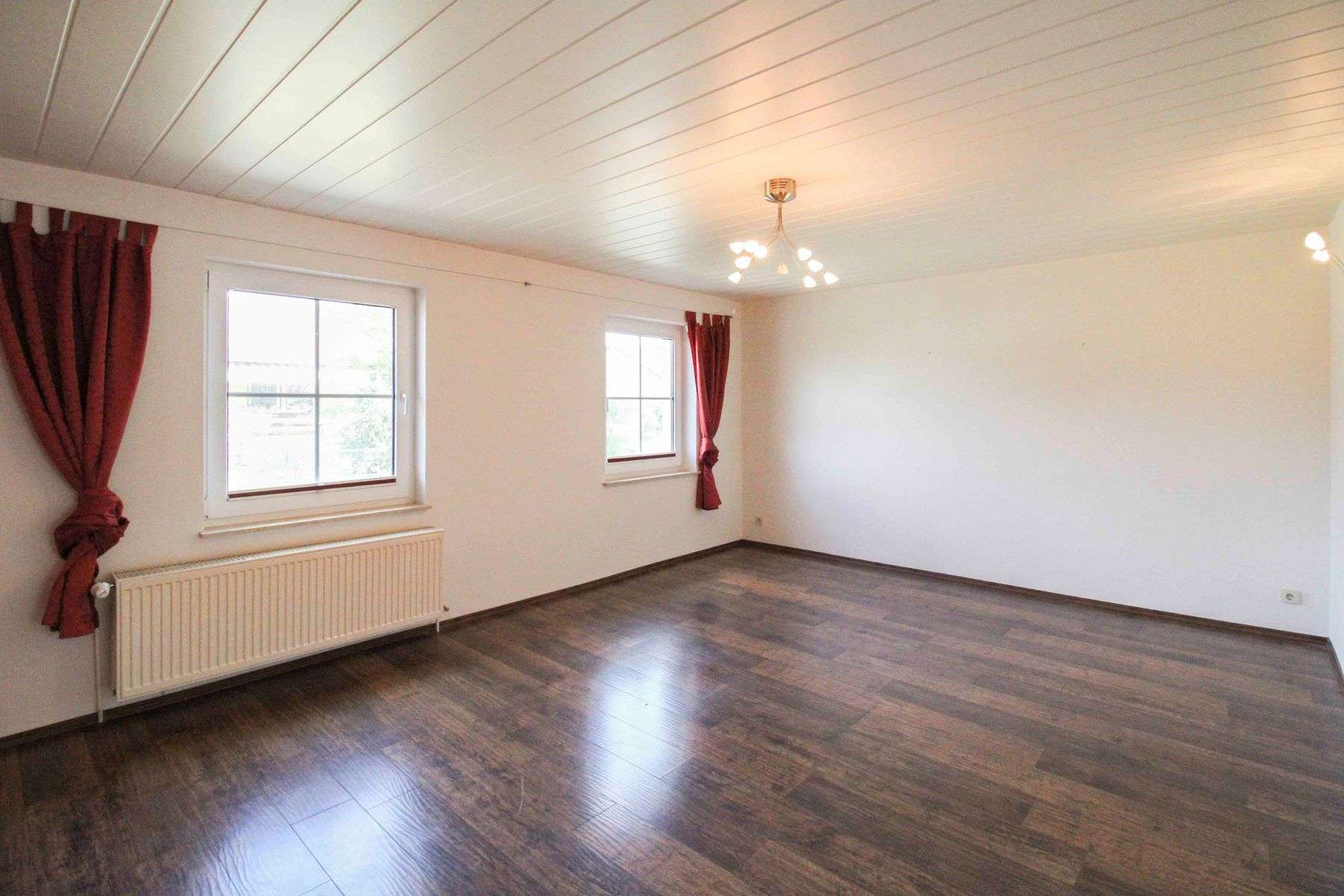 Immobilie in Tribsees - Modernisierte Doppelhaushälfte mit Anbau, Photovoltaik und schönem Garten in Tribsees - Bild 8