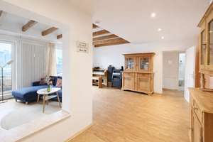 Düsseldorf-Unterbilk - Lichtdurchflutete Dachgeschosswohnung mit zwei Terrassen und Aufzug – Die vollständige Adresse der Immobilie erhältst du vom Anbieter., 40223 Unterbilk, Düsseldorf – Vorschaubild 3