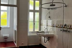 Großzügige 6-Zimmer Wohnung mit Balkon in Chemnitz-Altendorf – Limbacher Straße 174, 9116 Altendorf, Chemnitz – Vorschaubild 2