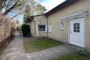 Verkauf eines 96 qm eingeschossigen Reihenhauses in sehr ruhiger Anliegerstraße nahe des Nymphensees – Die vollständige Adresse der Immobilie erhältst du vom Anbieter., 14612 Falkensee – Vorschaubild 1