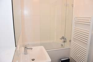 Tolle 2 Zi. Wohnung, Ost-West Ausrichtung, i. d. N. Südpark, U-Bahn U3! – Constanze-Hallgarten-Straße 24, 81379 Obersendling, München – Vorschaubild 9