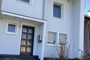 Top-renoviertes Reihenmittelhaus in ruhiger, zentraler Wohnlage in der Solinger Südstadt