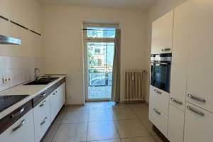 Familienfreundliche Stadtwohnung in Bestlage – Die vollständige Adresse der Immobilie erhältst du vom Anbieter., 70178 Rathaus, Stuttgart – Vorschaubild 4