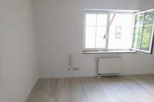 Renovierte 2-Zimmer-Wohnung mit Balkon , Nähe BMW und Porsche Werk  – Leipzig – Vorschaubild 13