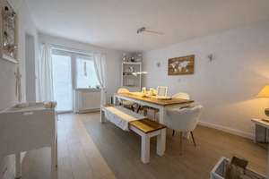 Viel Platz für den Alltag: Modernisiertes Reihenmittelhaus in Grävenwiesbach – Rathausweg 1, 61279 Grävenwiesbach – Vorschaubild 9