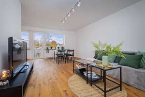 Frisch sanierte 2-ZKB mit West-Balkon & TG-Stellplatz in zentraler Lage - Provisionsfrei! – Aidenbachstraße 102, 81379 Obersendling, München – Vorschaubild 2