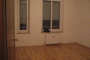 Helle 2-Zimmer-Wohnung mit großer Loggia, Grünblick und TG-Stellplatz, teilmöbliert – 81927 Englschalking, München – Vorschaubild 5