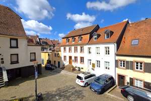 Exklusives 1-2 Familienhaus, mit Garten und Balkon in der Historischen Altstadt von in St. Ingbert – Maxplatz 18, 66386 Sankt Ingbert – Vorschaubild 3
