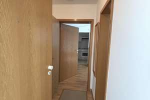 Kompaktes 1-Zimmer Appartement in Neutraubling mit Blick ins Grüne: voll möbliert – Die vollständige Adresse der Immobilie erhältst du vom Anbieter., 93073 Neutraubling – Vorschaubild 6