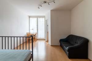 Teilmöblierte 1-Zimmer Wohnung mit EBK und ruhigem Südbalkon – Ostermayrstraße 5, 80807 Milbertshofen, München – Vorschaubild 2