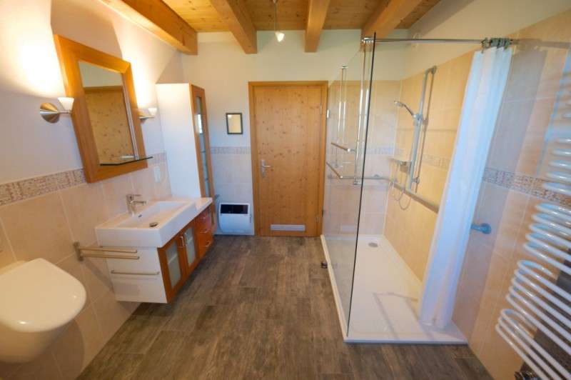 Immobilie in Reichling - UNIKAT mit traumhaftem WEITBLICK direkt am ORTSRAND!
Grosses WH / 3x ETW mit MODERNSTEM STANDARD... - Bild 11