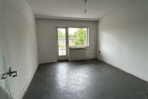 Sanierungsbedürftige 2-Zimmer-Eigentumswohnung mit Balkon in Berlin-Friedenau – Sachsenwaldstr. 15 a, 12157 Steglitz, Berlin – Vorschaubild 3
