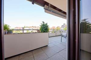 Sofort frei - Sanierte 3 Zimmer-Wohnung (83qm) mit EBK, Terrasse und Balkon in Untertürkheim – Rotenberger Steige 2, 70327 Gehrenwald, Stuttgart – Vorschaubild 12